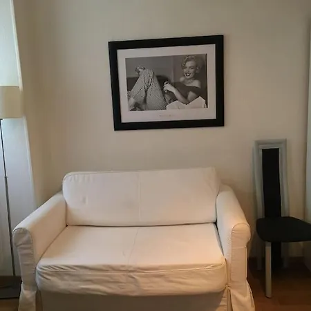 A 7 Minutes De La Gare De Apartment