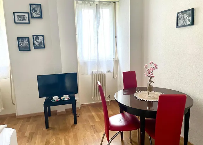 à 7 Minutes De La Gare De